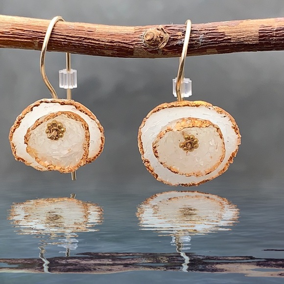 Diamond Dust handmade circle earrings - Picture 3 of 5